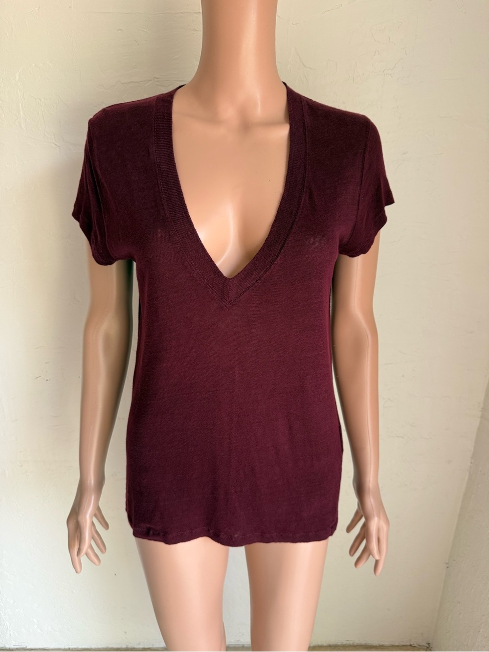 IRO Paris Rodeo 100% Linen Burgundy Women's Size S Deep V-Neck Short Sleeve Top